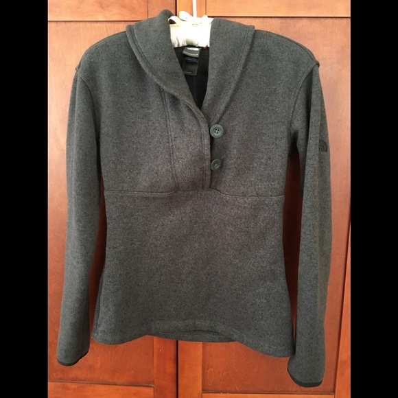 North face Top - Picture 2 of 9